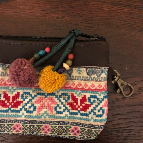 Zippered pouch - Picture 3 of 4